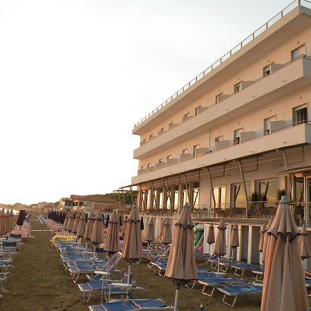 Hotel Parrini Follonica Luaran gambar